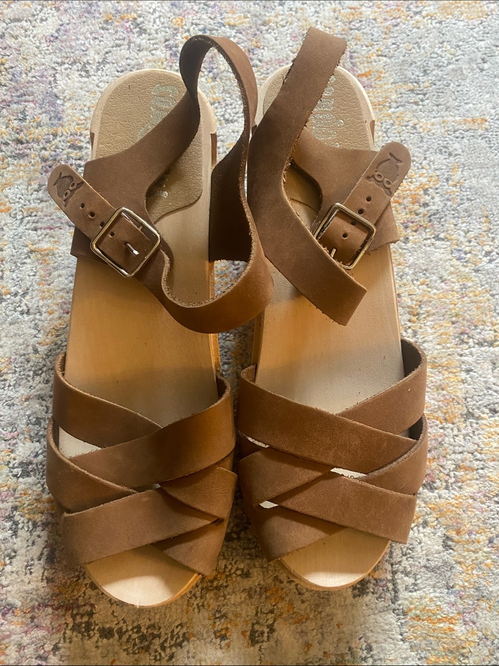 Sandgrens Women’s Brown leather Crisscross Wood Clog Sandals with Ankle Buckle